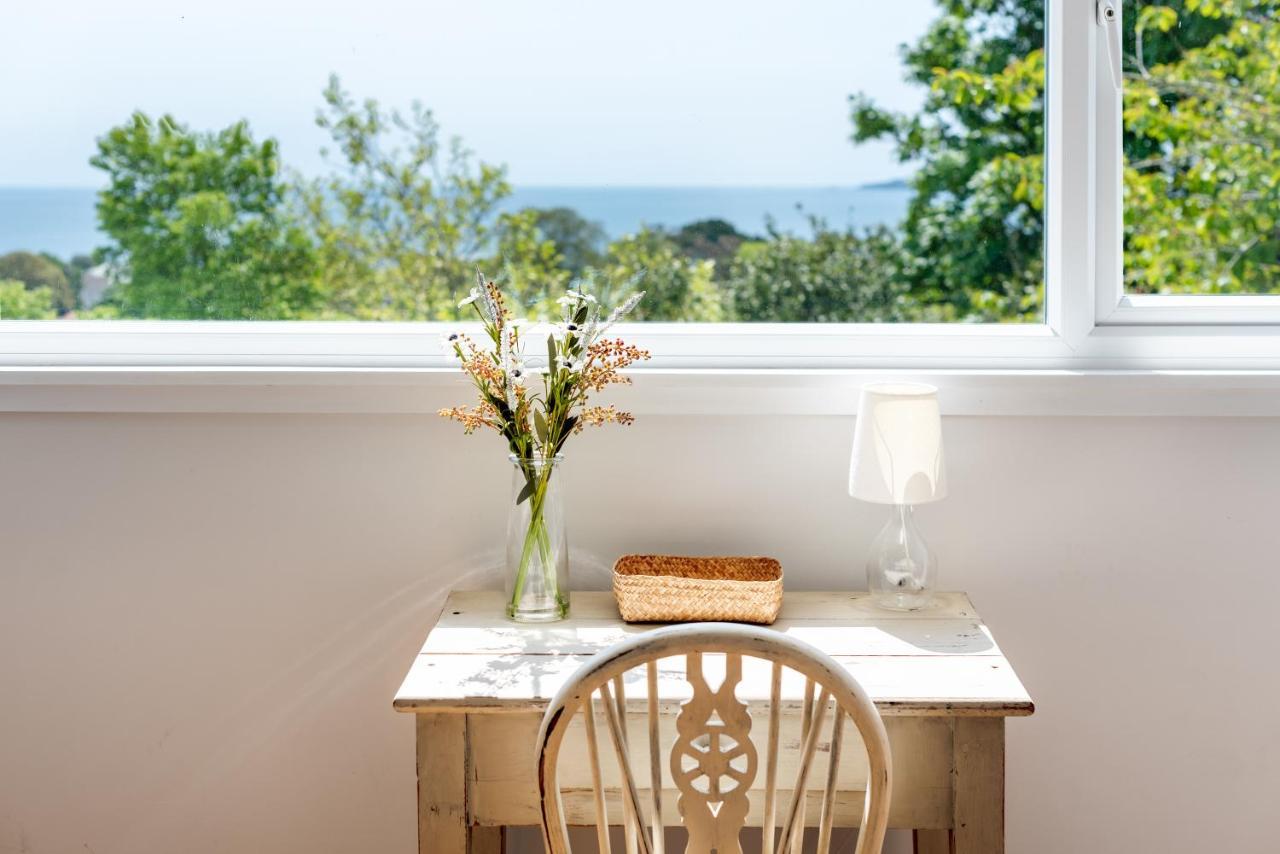 Manacles - Spacious Flat Near Beach With Sea Views & Parking Falmouth Eksteriør bilde