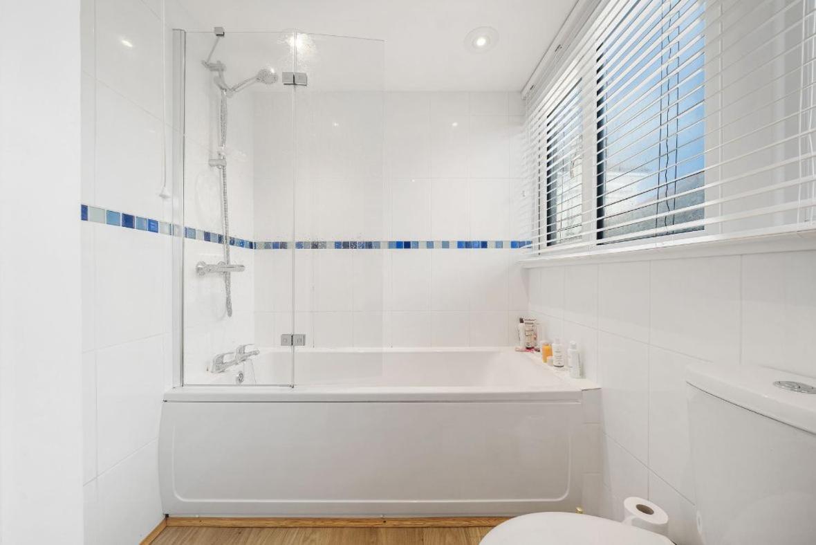 Manacles - Spacious Flat Near Beach With Sea Views & Parking Falmouth Eksteriør bilde